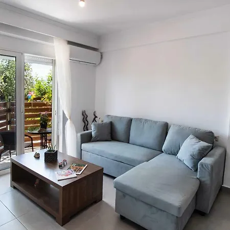 F Apartment *